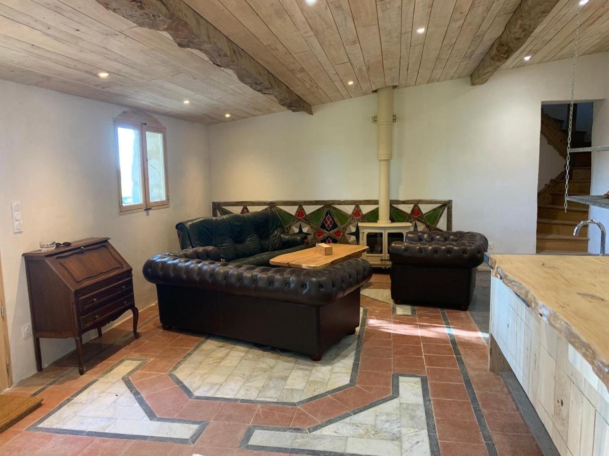 Gite Les Cabanes De Fallot Pour 15 Personnes - Piscine Naturelle L'isle-Bouzon Exterior photo